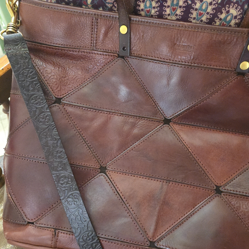 Old Trend Brown Leather Prism Tote With Missing Stud Rivet GUC - Picture 3 of 16
